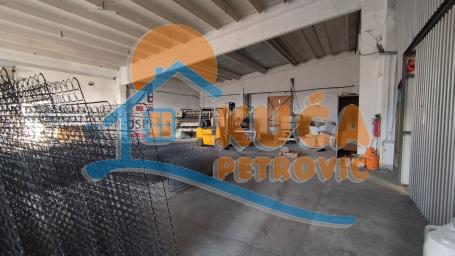 Izdaje se hala kod Tehničkih fakulteta, 300m2