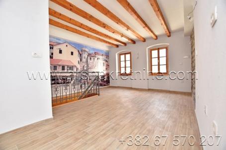 Dupleks poslovni prostor centar Herceg Novi