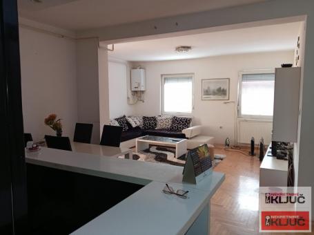 ADICE, 64m2, Trosoban, Komplet namešten