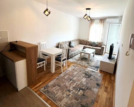 Jednosoban namješten stan, 45m2, City kvart, Podgorica