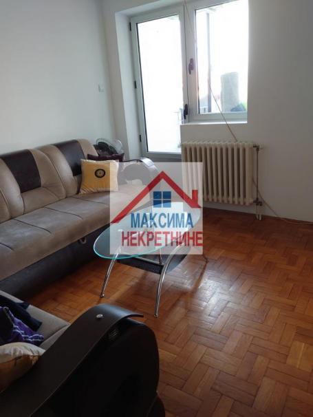 Izdavanje, Stan, 46m2 , Sajmište