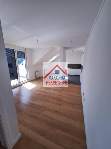 Prodaja, Stan, 90m2 , Petrovaradin