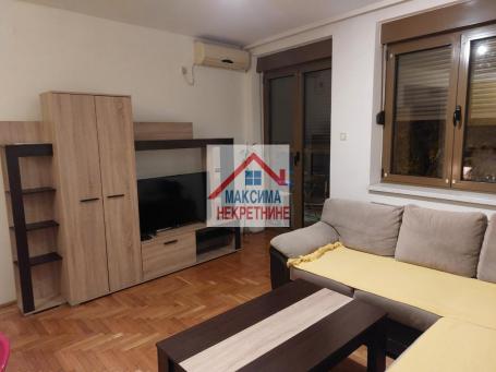 Izdavanje, Stan, 44m2 , Bulevar Oslobođenja