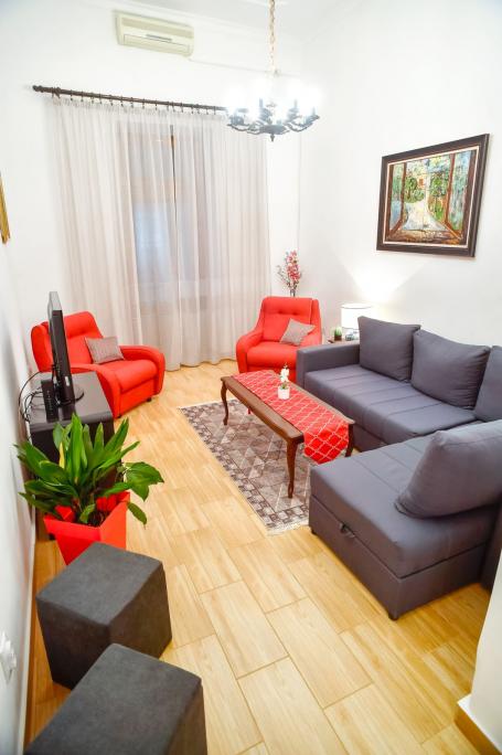 STARI GRAD TRG REPUBLIKE 79m2 , T ,385000e