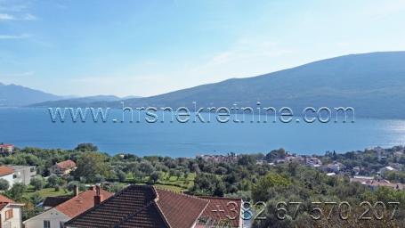 Građevinsko zemljište sa pogledom na more Đenovići Herceg Novi
