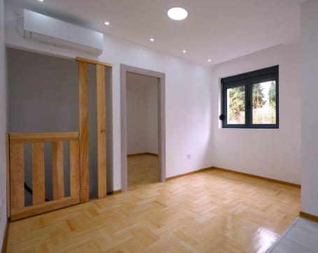 Dvosoban stan, 95m2, Pod Goricom, Podgorica