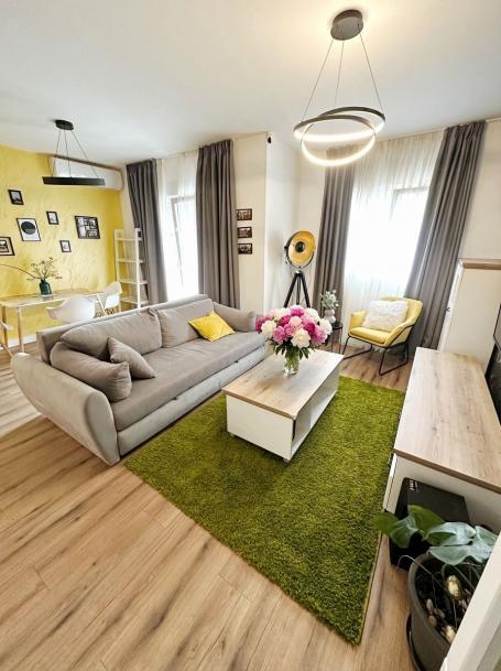 Trosoban penthaus 107 m² + 220 m² krovne terase, sa pogledom na more i garažnim mestom – The Old Bak