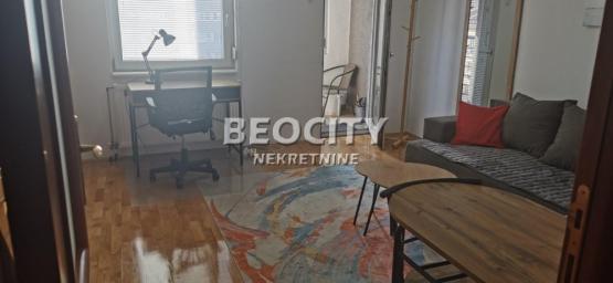 Novi Sad, Grbavica, Bulevar Cara Lazara, 0.5, 28m2, 340EUR