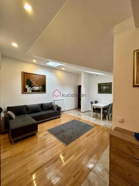 Spacious 3BR Apartment in Vračar