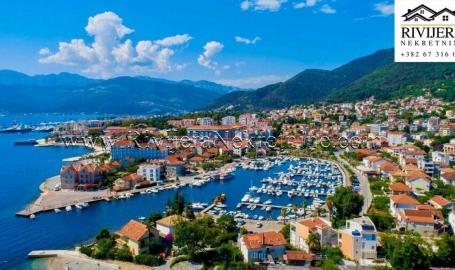 Na prodaju jednosoban stan Tivat Centar grada