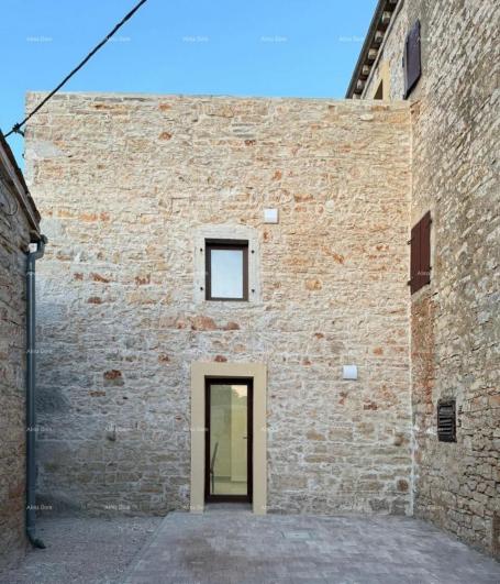 Kuća POREČ, Renovirana kamena kuća s pogledom na more