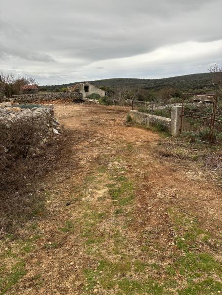 Belej, Otok Cres - Kuća (Ruševina), 20 m2
