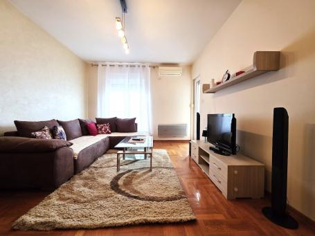 Jednosoban namješten stan, 45m2, Tuški put, Podgorica