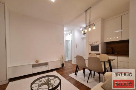 KVANTAŠKA PIJACA, 35m2, Jednoiposoban, Namešten