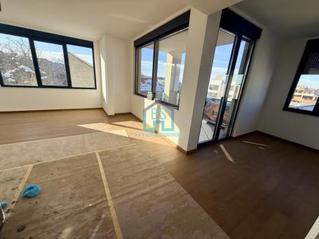 Prodaja, Stan, 142m2 , Telep