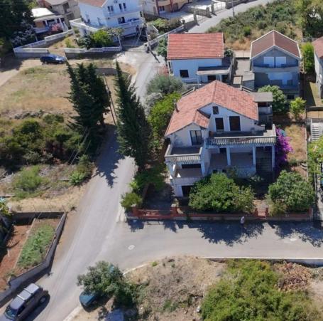 ZA PRODAJU KUĆA ODLIČNA POZICIJI - UTJEHA - OPŠTINA BAR - CRNA GORA