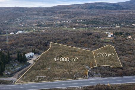 Građevinski plac 14.000 m² – razvojna lokacija sa važećim UT uslovima - Barutana