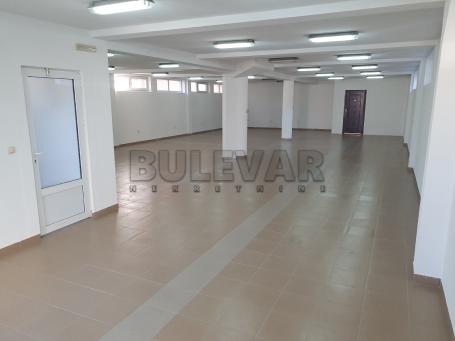 Prodaje se poslovni prostor na Vašarištu od 150m2