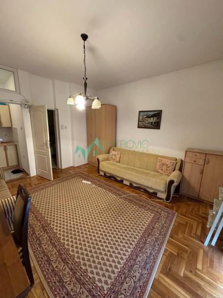 Izdavanje, Stan, 27m2 , Centar