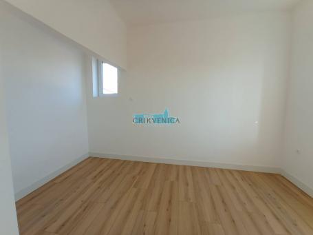 Novi Vinodolski adaptirani stan 57 m2