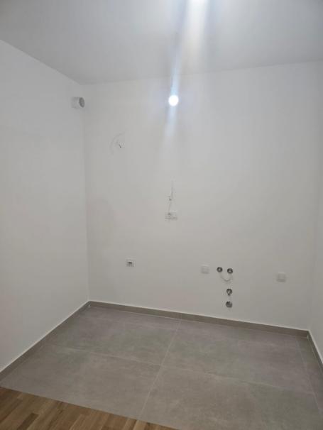 Jednosoban, 40m2, Tološi, IZDAVANJE