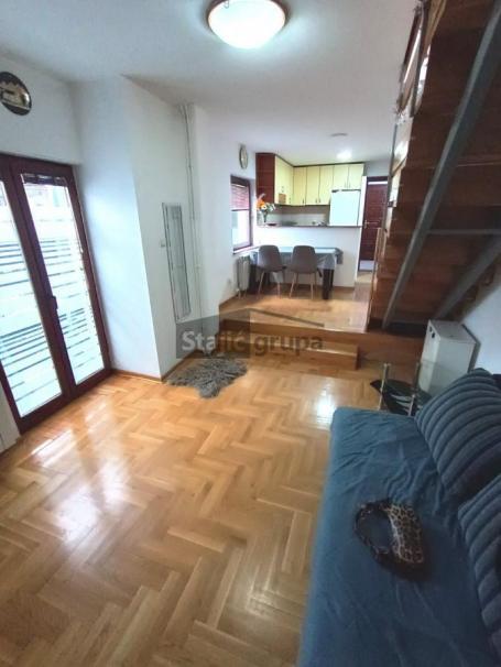 Uknjižena kuća, 4.0, dva nivoa