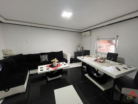 PETROVARADIN - PETROVARADIN - IZDAVANJE NEKRETNINA - 100 m2 - 800€