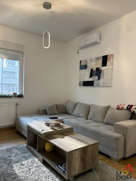 NOVI SAD - ROTKVARIJA - JEDNOIPOSOBAN STAN - 39 m2 - 128,750€