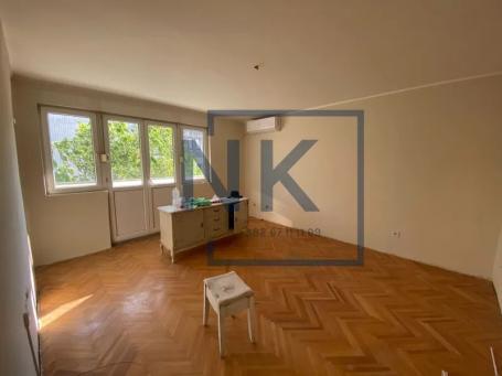 Najam/Izdavanje | Dvosoban stan | 88m2 | Podgorica, Centar