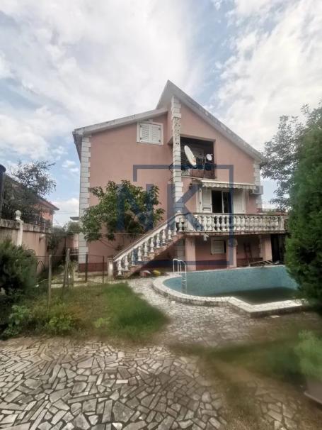 Prodaja | Kuća | 335m2 | Podgorica, Gornja Gorica