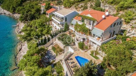Prekrasna vila u prvom redu, Selca Brač