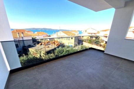 Novi penthouse apartman blizu mora, Brodarica