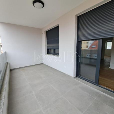 NOVI SAD - BULEVAR OSLOBOĐENJA - 104.00 m2