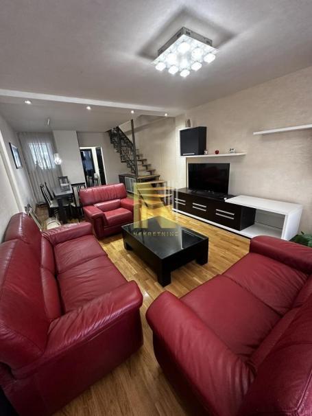 Luksuzna, četvoroiposobna, pet friendly kuća sa bazenom, Lipov gaj