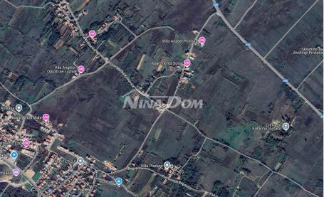 PRODAJE SE GRAĐEVINSKO ZEMLJIŠTE U PRIVLACI