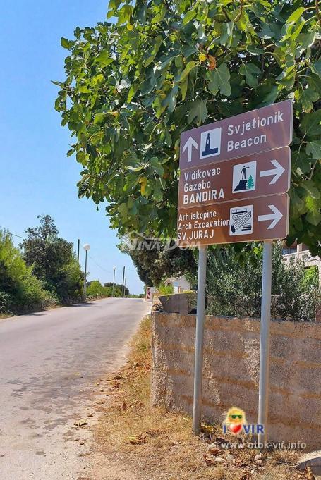 Poljoprivredno zemljište Sinjak 4309 m2