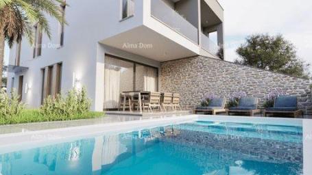 Haus Duplexhaus mit Pool! Mit 2