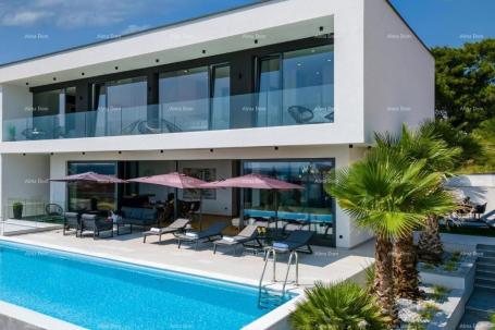 Kuća Moderna vila s panoramskim pogledom na more u Medulinu!