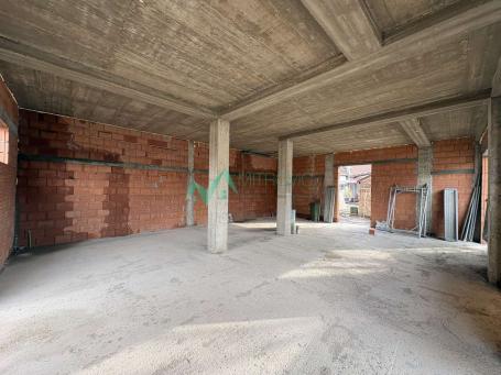  Petrovaradin - Ulični lokal u sklopu nove stambeno-poslovne zgrade, 104 m2 