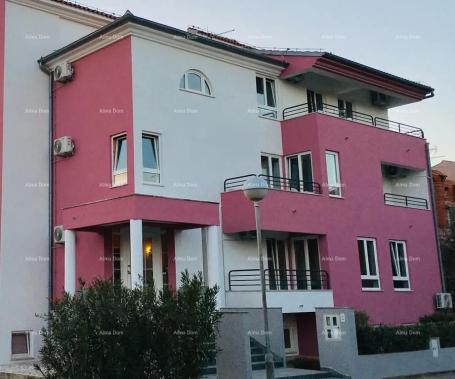 Geschäftsraum Verkauf - wunderschönes Familienhotel in Fažana - 200 m vom Meer entfernt!