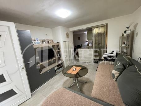 Kuća  u  Durlanu, odlična  lokacija, kod Nišave, 88 m2