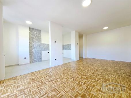 NOVI SAD - CARA DUŠANA - 55.00 m2