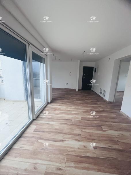 Istra , Novigrad , stan 65m2 , dvije terase , 2SS+DB , pogled na more , parking