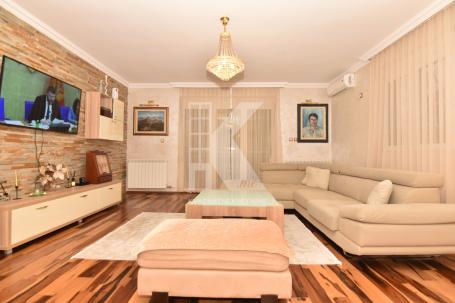 Izdavanje, Kuća, Podgorica, Vranići, 175m2