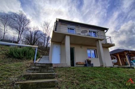 LEDINCI NOVI - LIPARIJE - KUćA - 40 m2 - 257,500€