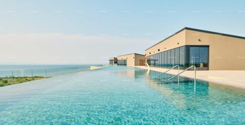Stan Luksuzni resort s krovnim infinity bazenom!