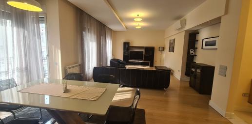 VRACAR HRAM 180m2 , 2600e
