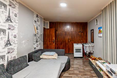 Dvosoban stan 64m2, kod Pravnog fakulteta