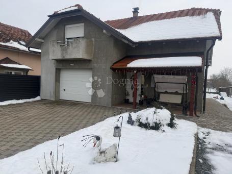 OBITELJSKA KUĆA U BLIZINI VARAŽDINA