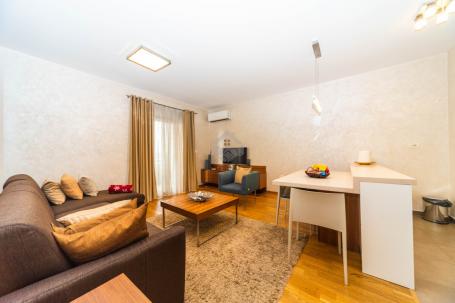 Dvosoban namješten stan 70m2, City Kvart - Podgorica